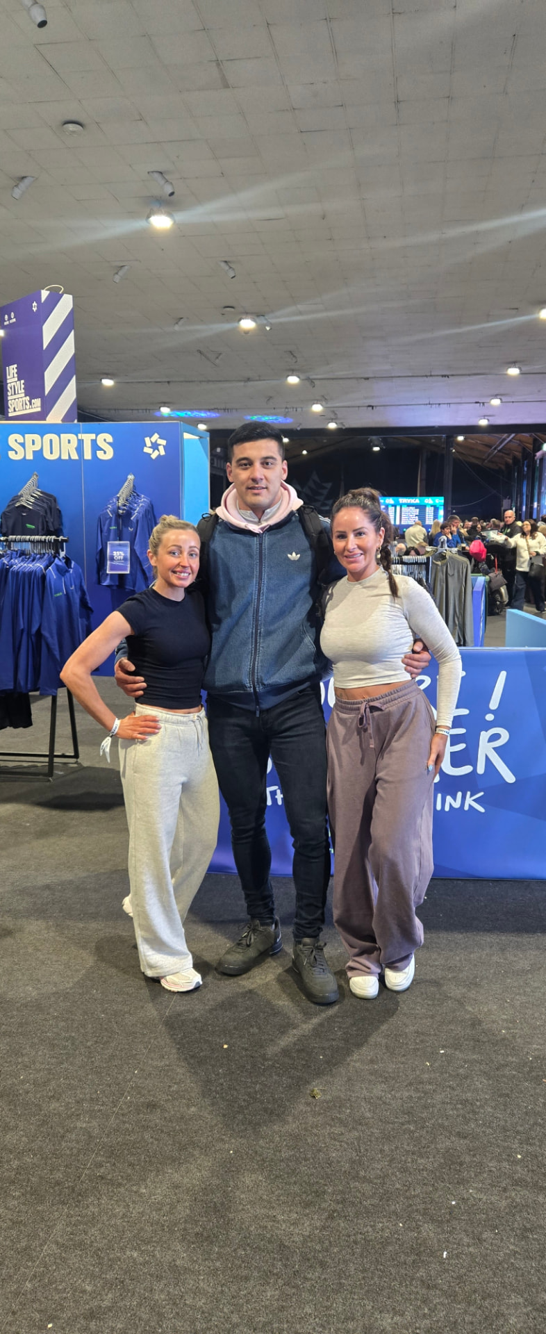 Coach M.M.X with two clients at the TRYKA Dublin expo